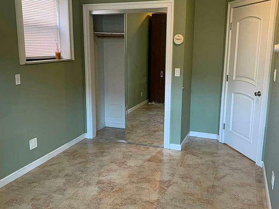 3rd image of 32-50 42nd St