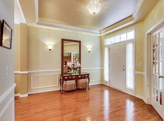 5th image of 5952 Eton Dr