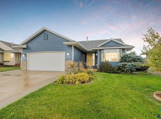7401 W 52nd St, Sioux Falls, SD 57106
