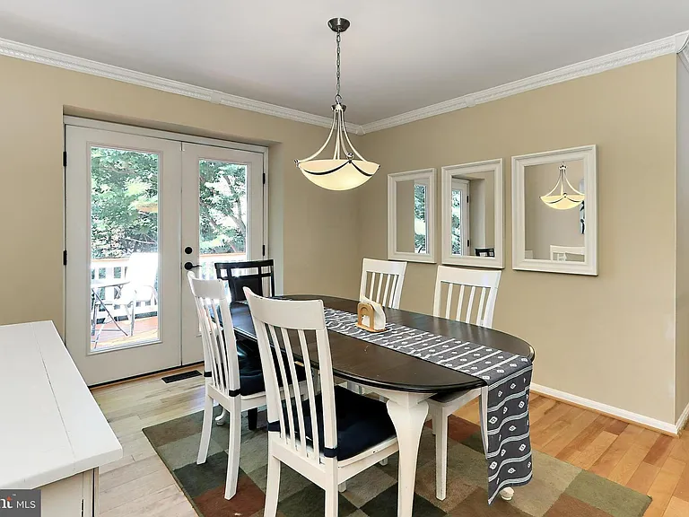 9694 Poindexter Ct — Photo 7