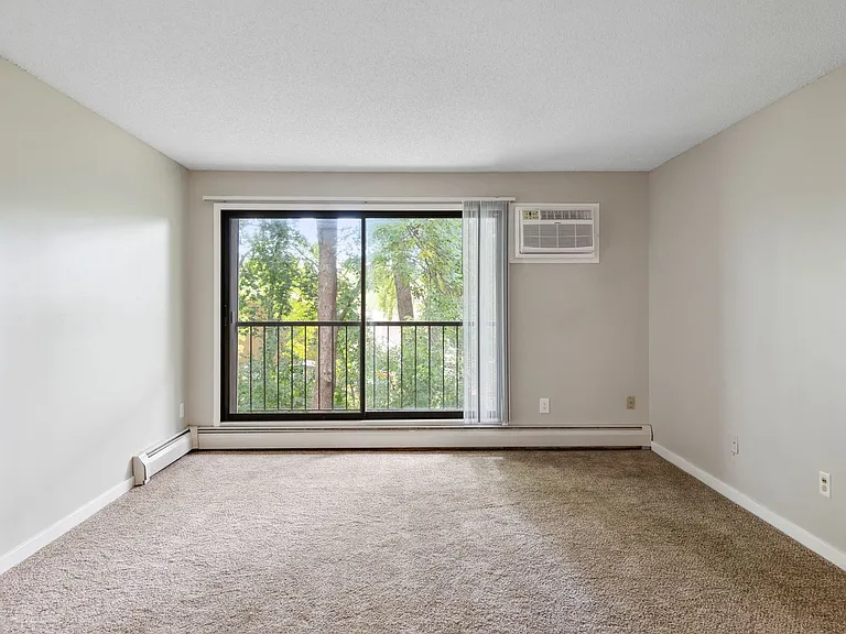 Eastgate Apartments — Photo 65