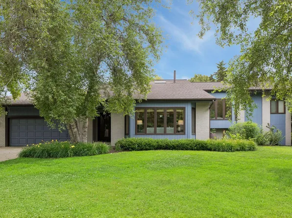7966 Island Rd, Eden Prairie, MN 55347