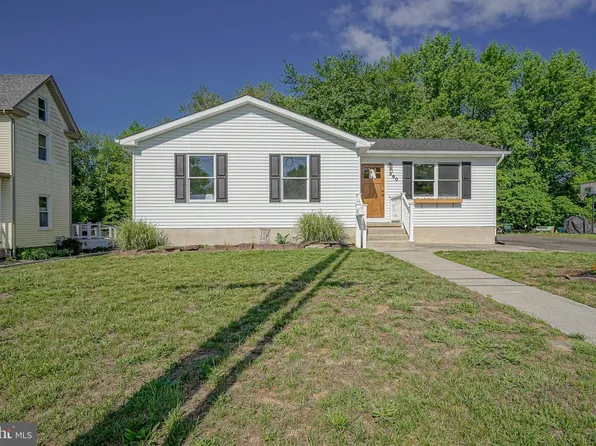 360 N Broad St, Clayton, NJ 08312