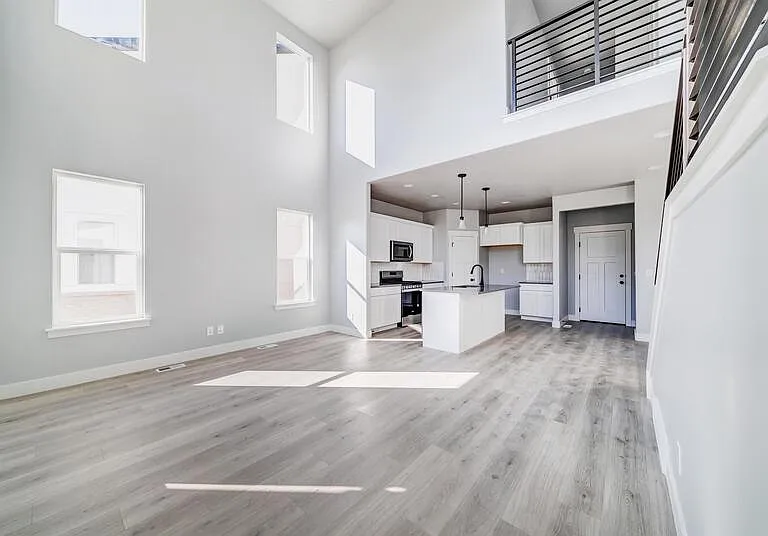 13893 S Little Ridge Ln #ACROSS FROM LAUNDRY — Photo 4
