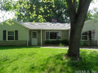 55 Pine Trl, Fairview Heights, IL 62208