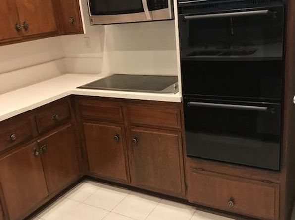 3500 W Manchester Blvd UNIT 105