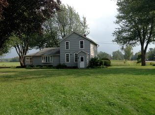 335 Town Line Rd, Lancaster, NY 14086