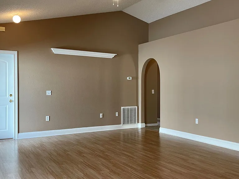 7323 Lawn Tennis Ln — Photo 5