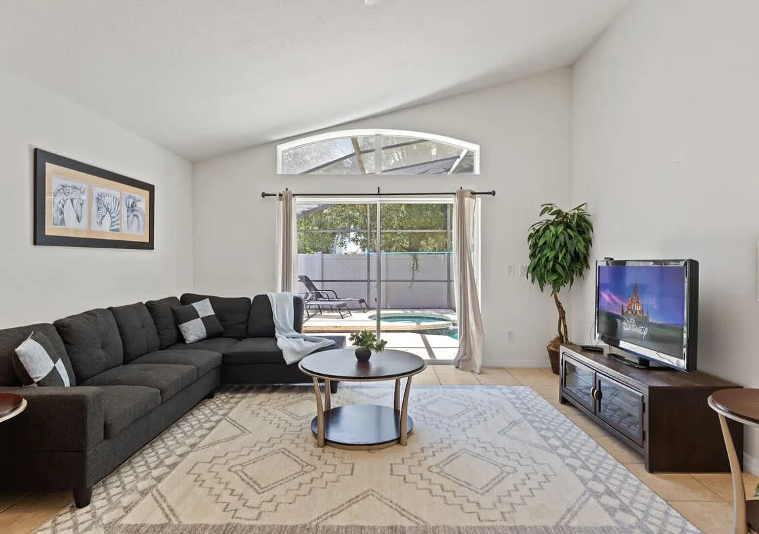Game Room plus Private Pool 4BR Disney Area — Photo 3