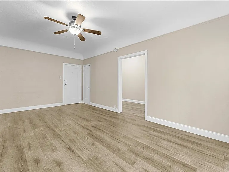 118 N Westmoreland Ave #105 — Photo 2
