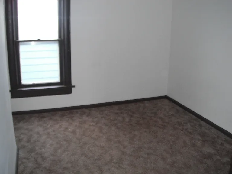 209 Paul Ave N — Photo 3