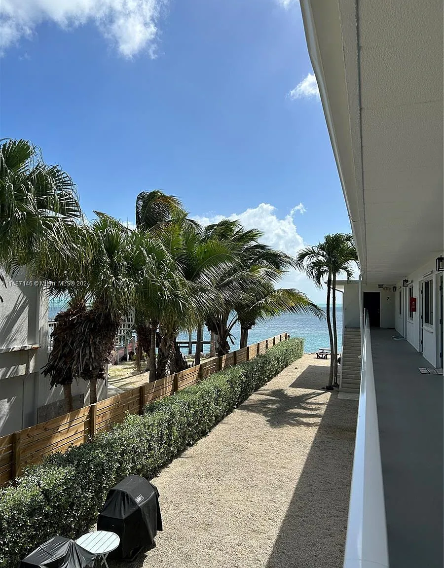 Seaview — Photo 4
