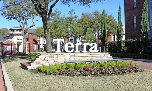 Terra at Park Row Photo 1
