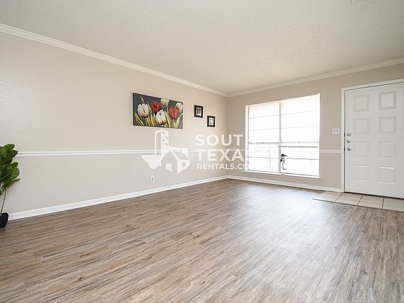 4th image of 102 Palmwood Dr #H