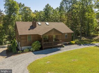 61 Key Oak Ln, Berkeley Springs, WV 25411