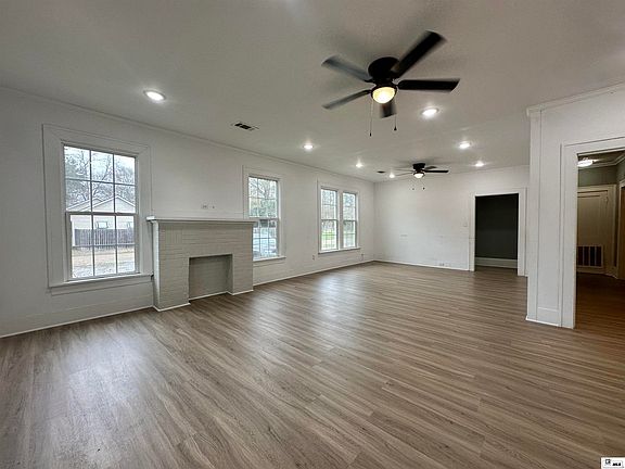 4th image of 1603 Louisa St