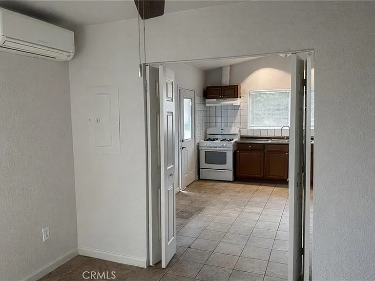 494 Alta Mesa Dr — Photo 3