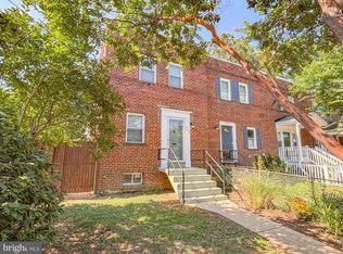 425 Laverne Ave, Alexandria, VA 22305