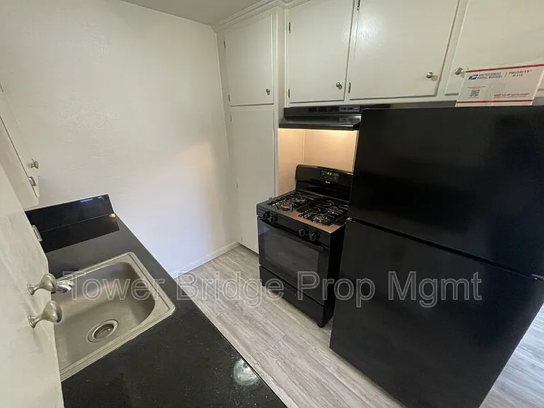 2701 San Fernando Way #2 — Photo 12