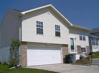 15848 Redwood St, Omaha, NE 68136