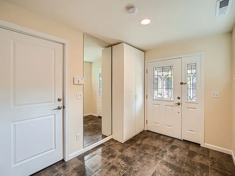 10502 SE 10th Ct — Photo 24