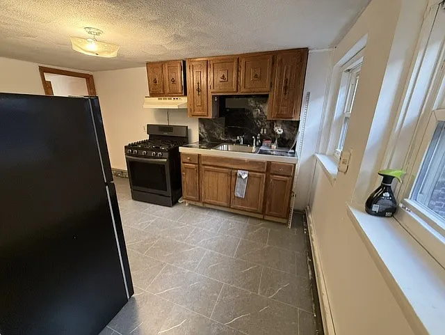 2 bed, $3,000 — Photo 2