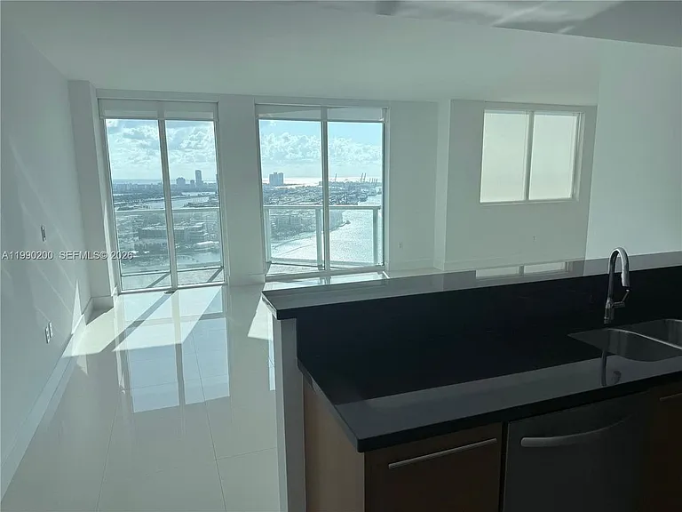 244 Biscayne Blvd #3803 — Photo 9