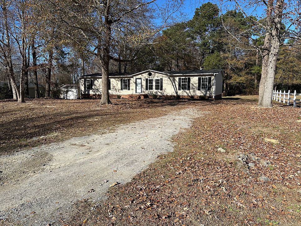 1st image of 304 Carla Ann Dr