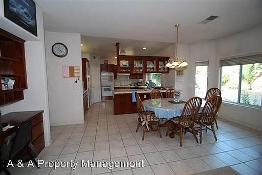 3rd image of 9914 N Cedar Ave