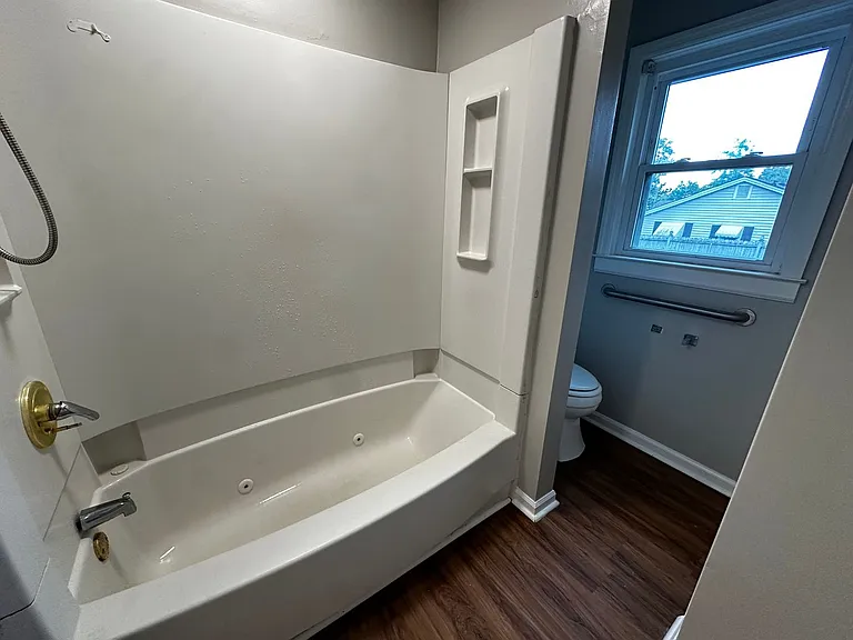 517 Burnett Ferry Rd SW — Photo 12