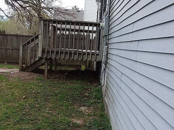 5th image of 304 N Horsman St