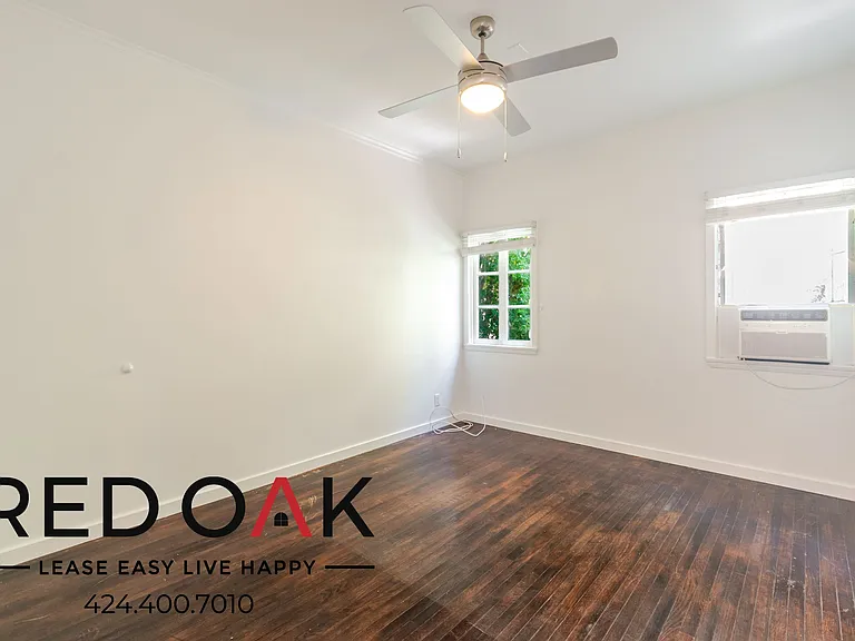 5443 Harold Way #5443-1/4-5 — Photo 24