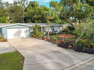 351 Barbara Cir, Belleair, FL 33756