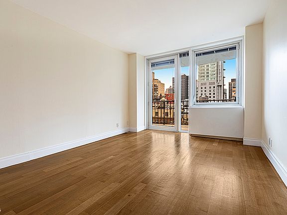 4th image of 212 E 47th St APT 26F
