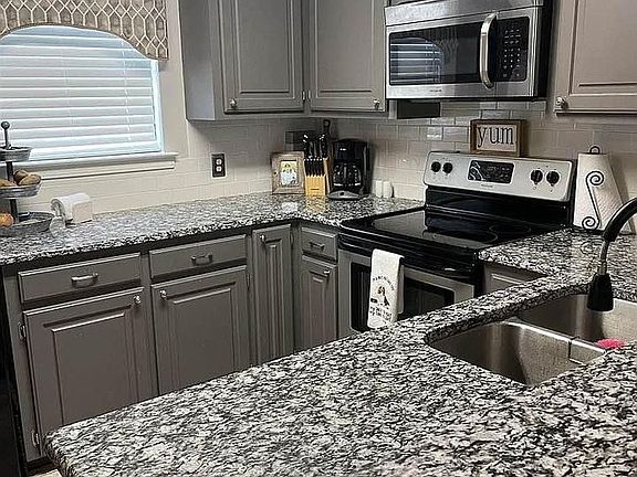 4th image of 200 Parma Dr APT E3