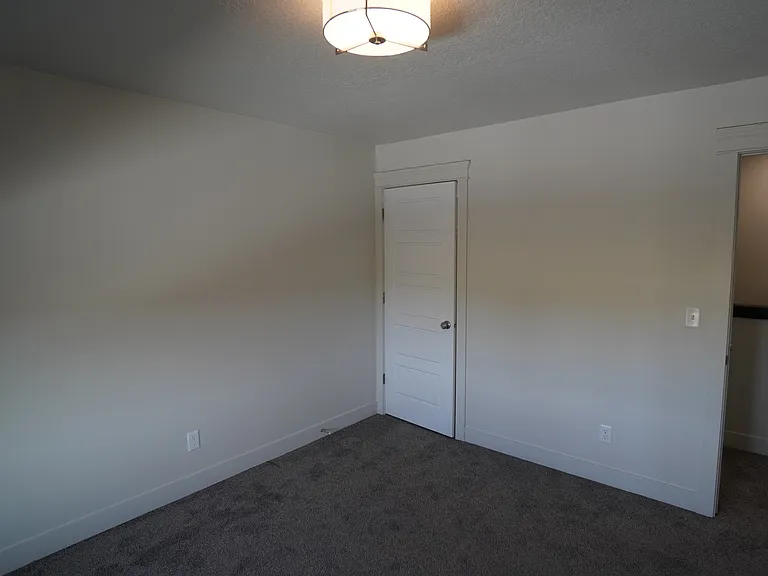 3965 S 3485 W — Photo 12