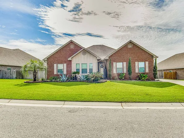 9145 Brookline Dr, Pensacola, FL 32526