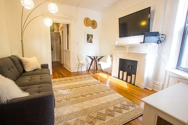 Rented by Maz Group NY | media 8