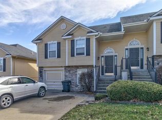 1233 NW Ashley Dr, Grain Valley, MO 64029