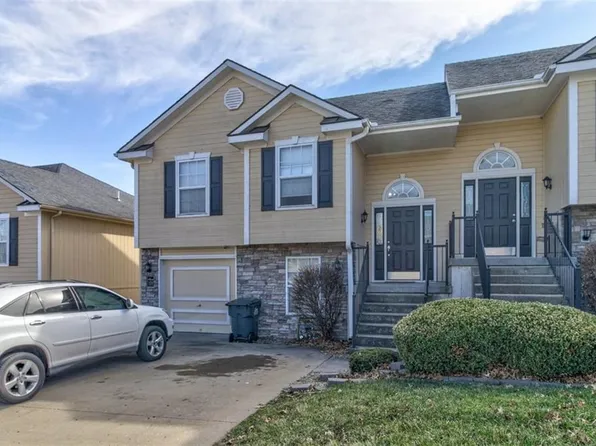 1233 NW Ashley Dr, Grain Valley, MO 64029