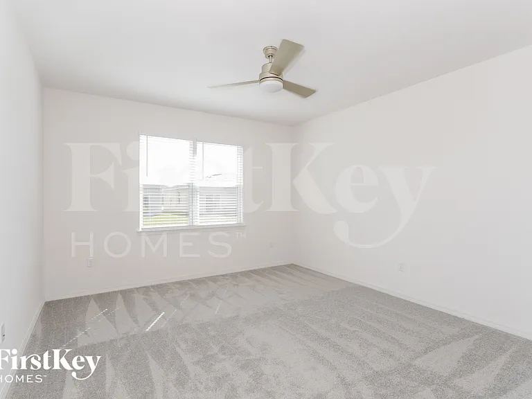 519 Crown Rose Dr — Photo 6