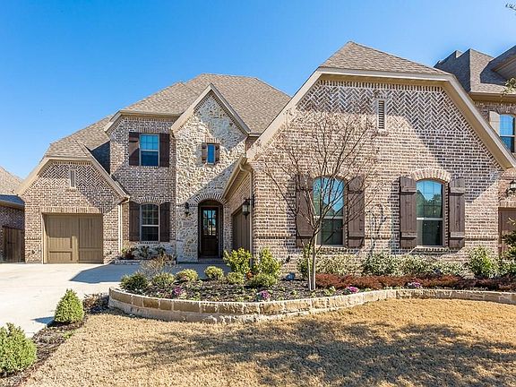 2nd image of 2313 Vaquero Ln