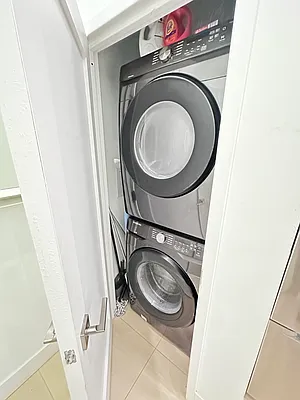 Rented by Oxford Property Group | media 10