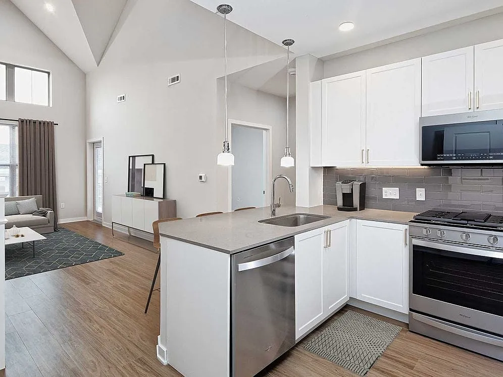 Offering a variety of open concept layouts including vaulted ceiling options - Avalon Harrison