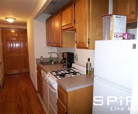 3rd image of 485 Columbus Ave Frnt 1