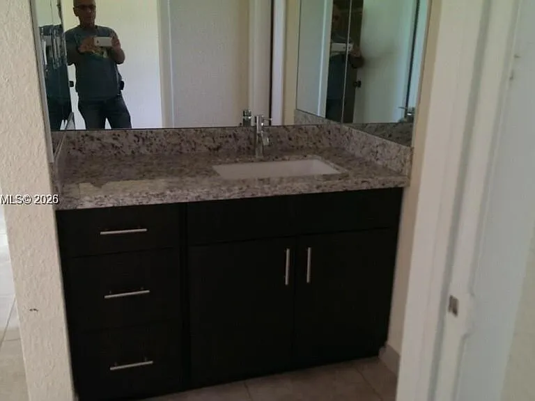 18223 Oleta Dr #18223 — Photo 6