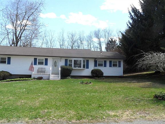 2nd image of 14 Woodland Cir