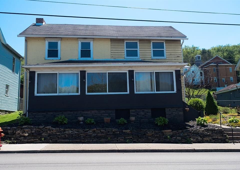1st image of 160 N Water St
