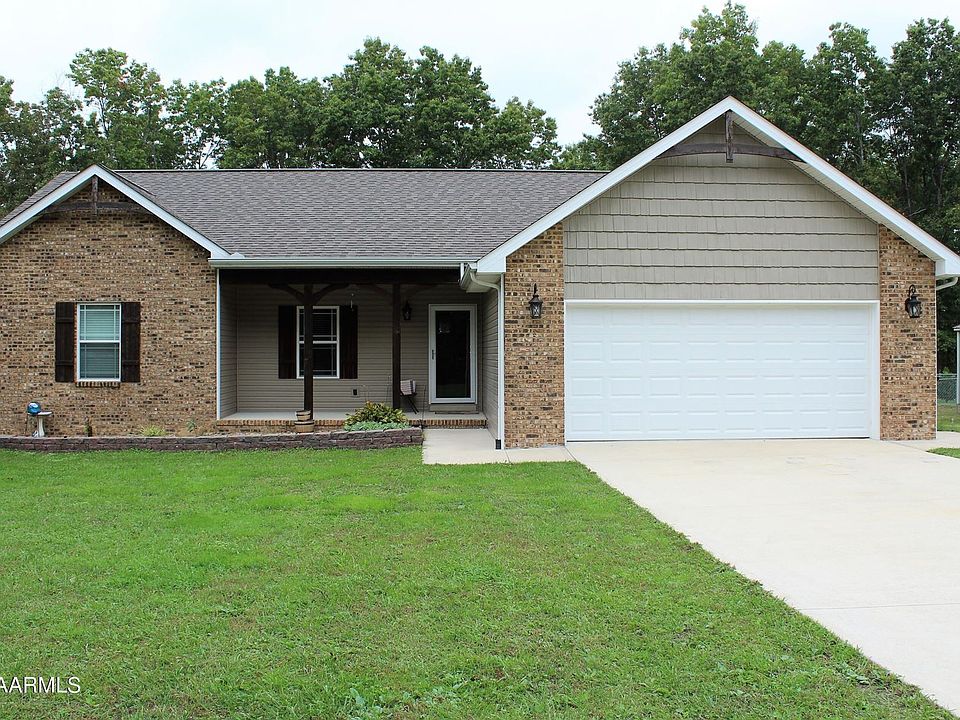 1st image of 48 Stonecrest Ave
