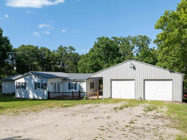 26887 Arrowhead Dr, Edwards, MO 65326